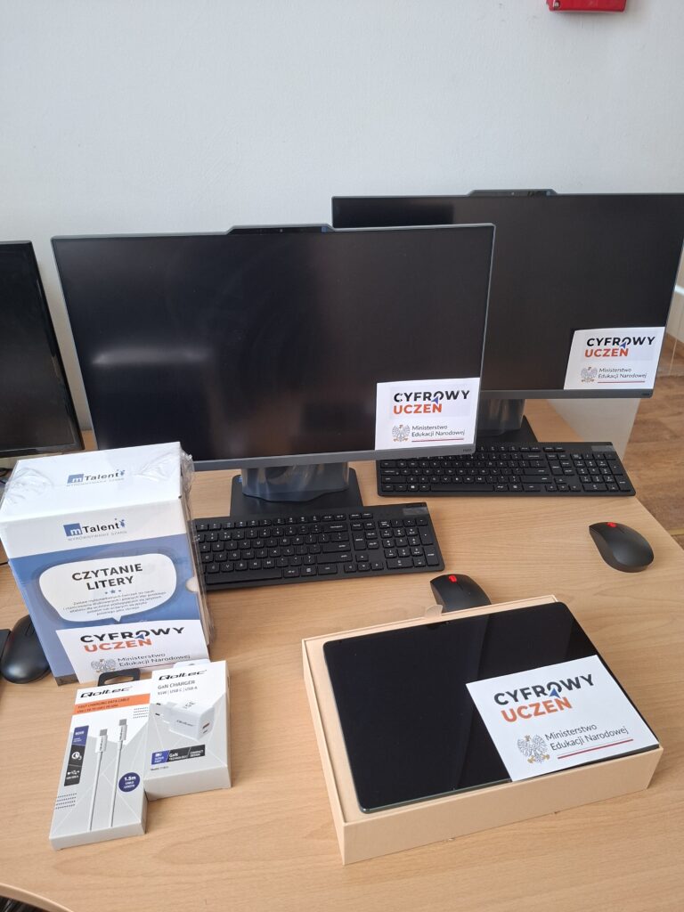 Read more about the article Program „Cyfrowy Uczeń”